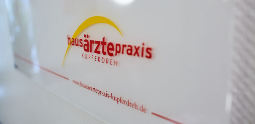 Praxisschild